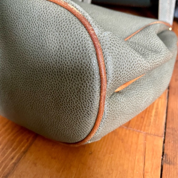 Vintage Pierre Balmain green and brown leather shoulder bag. Mint condition. - Picture 3 of 14
